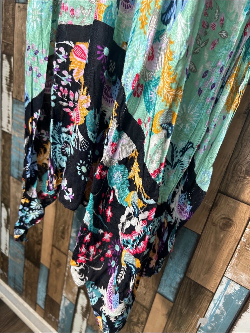 Angie Mint Floral Open-Front Kimono Tunic with Black Border - Picture 16 of 16